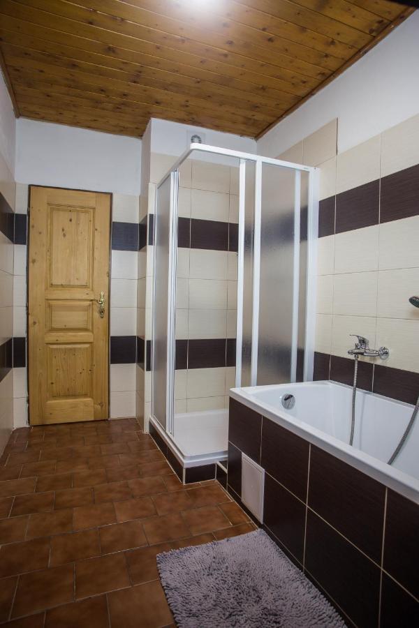 Apartmany Ve Mlejne Cachrov 외부 사진