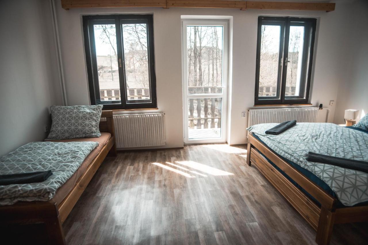 Apartmany Ve Mlejne Cachrov 외부 사진