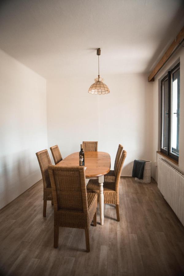 Apartmany Ve Mlejne Cachrov 외부 사진