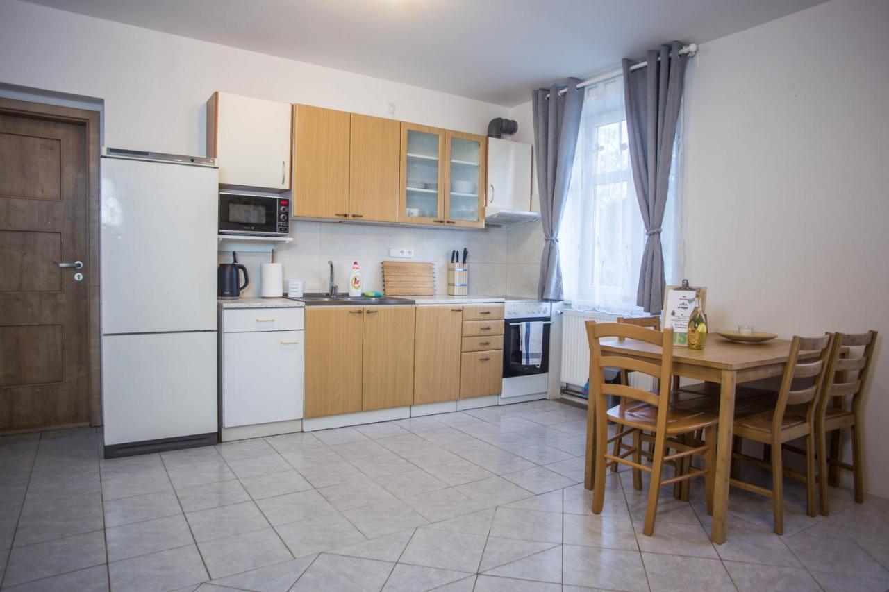 Apartmany Ve Mlejne Cachrov 외부 사진