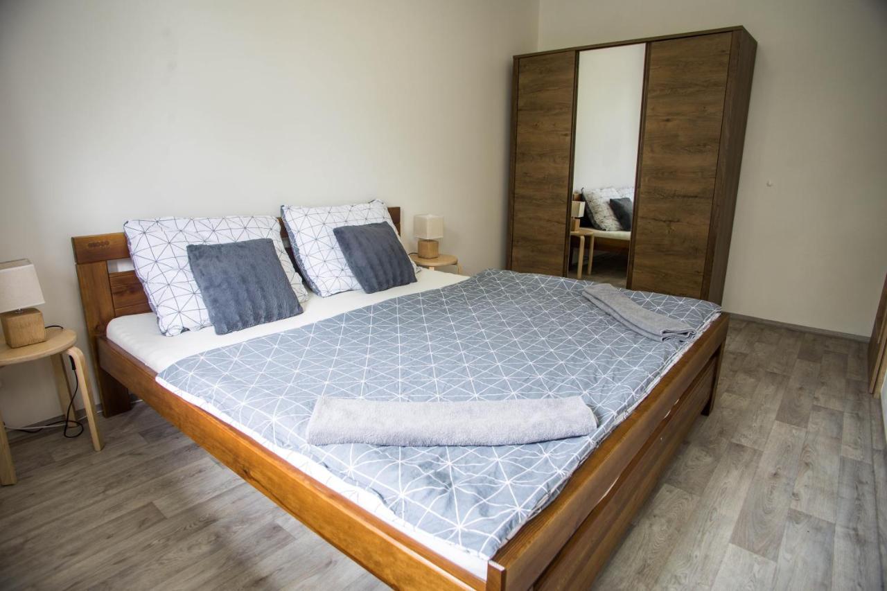 Apartmany Ve Mlejne Cachrov 외부 사진