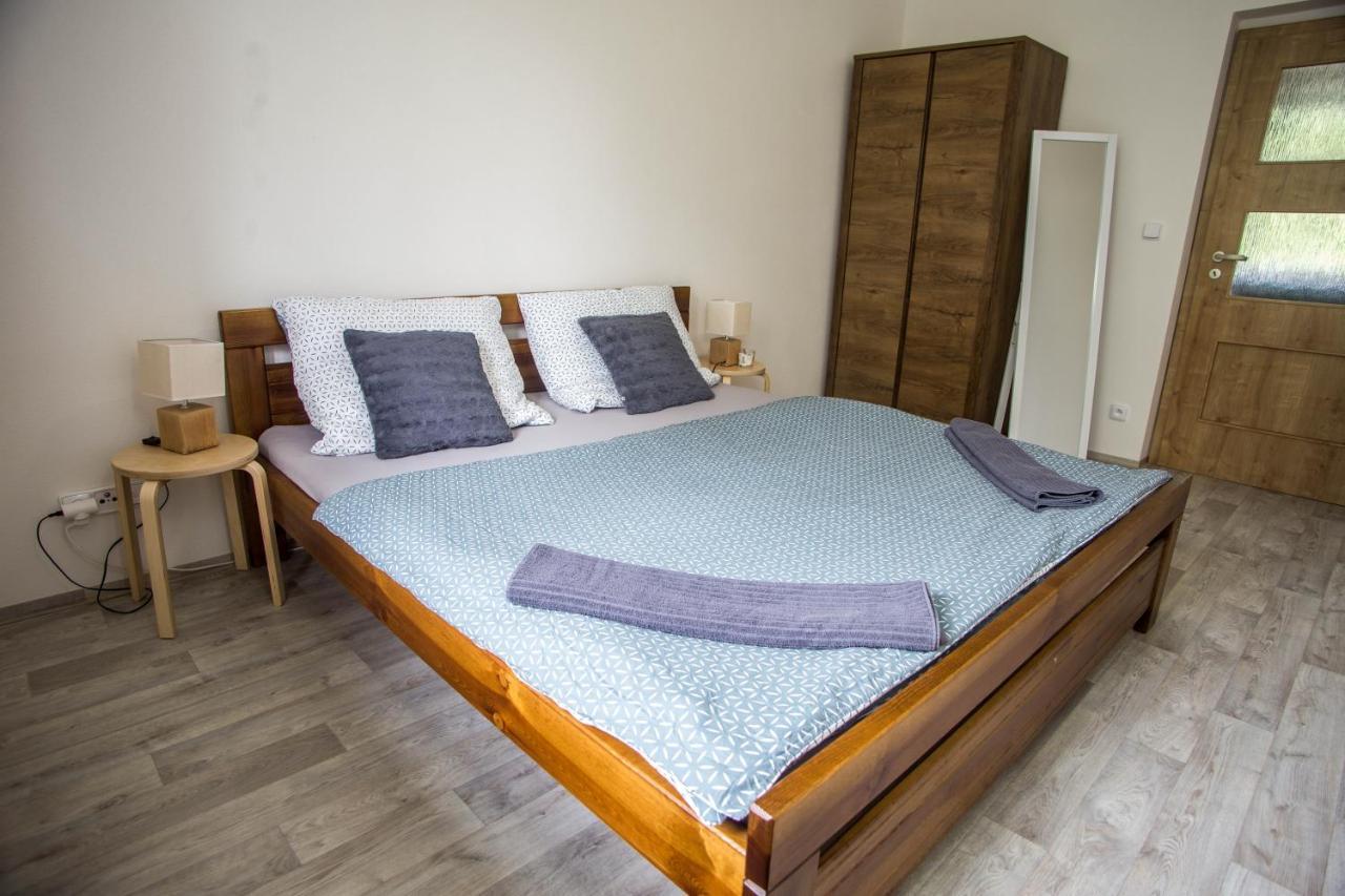 Apartmany Ve Mlejne Cachrov 외부 사진