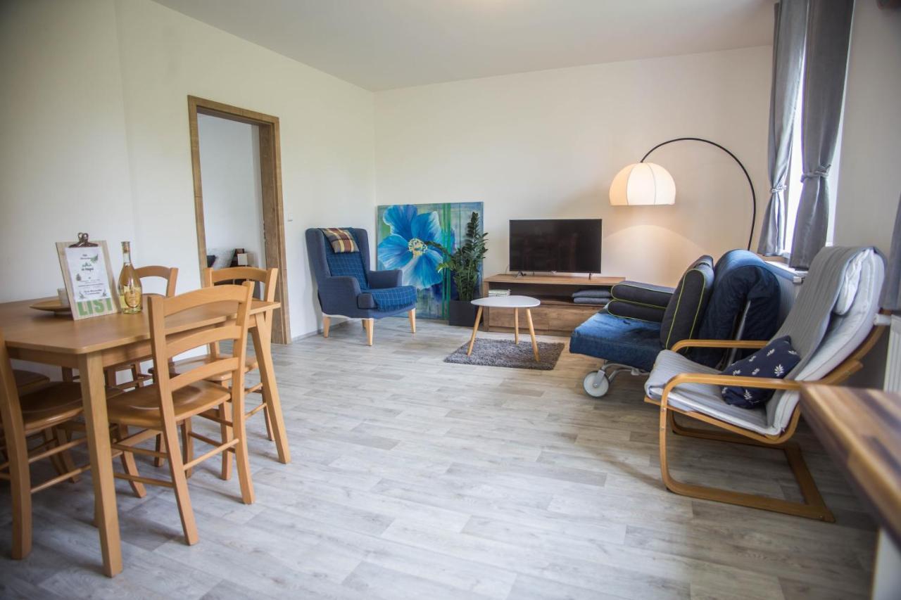 Apartmany Ve Mlejne Cachrov 외부 사진